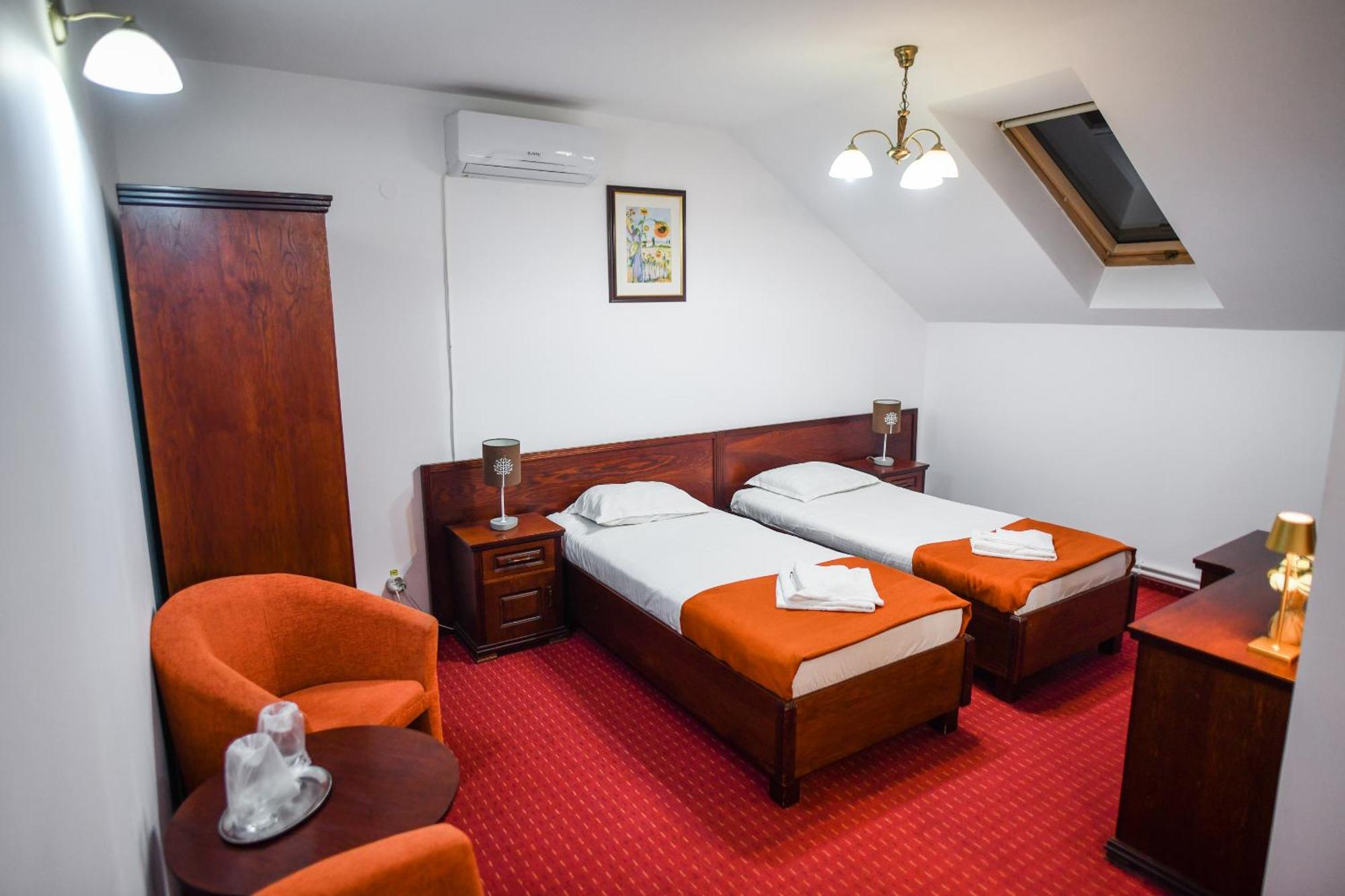 Hotel Elyon Dej Eksteriør billede